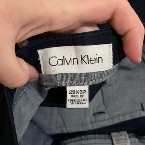 Men’s navy colored khaki pants